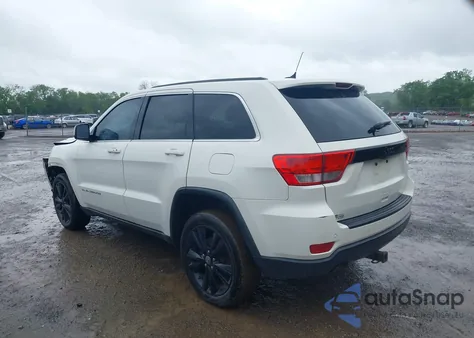 2012 Jeep Grand Cherokee Laredo from USA, damaged, VIN 1C4RJFAT7CC363365